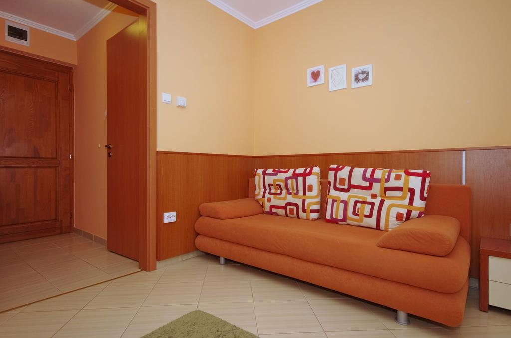 Vararok Apartman Дьюла Екстер'єр фото